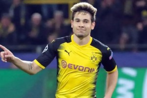 皇冠体育在线-集结日埃因霍温调整名单以备西甲，临场应变环节打磨，引发热议，阵容厚度经受考验(埃因霍温转会)